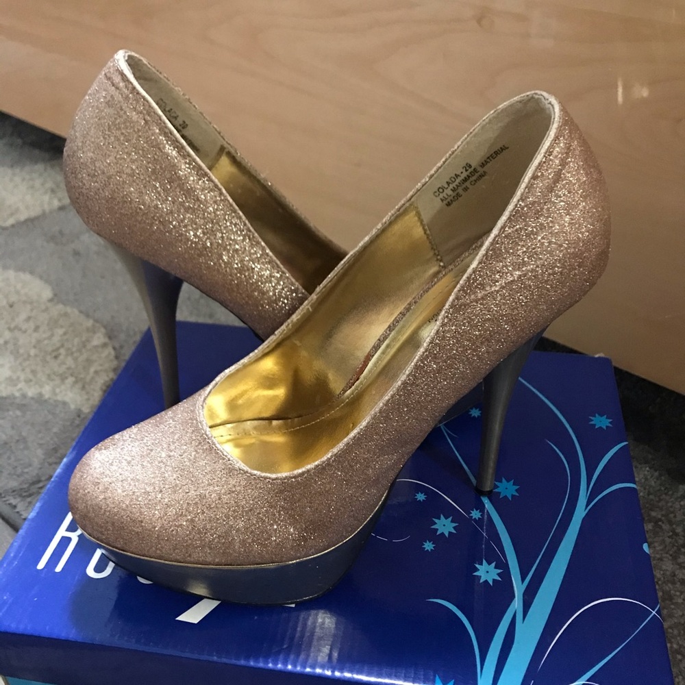 Gold sparkle platform heels